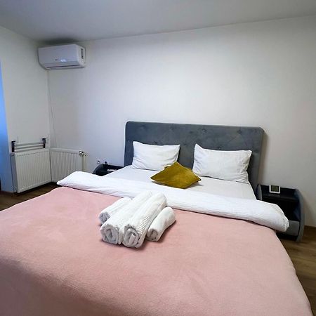Boby S Studio With Free Parking Turda Bagian luar foto